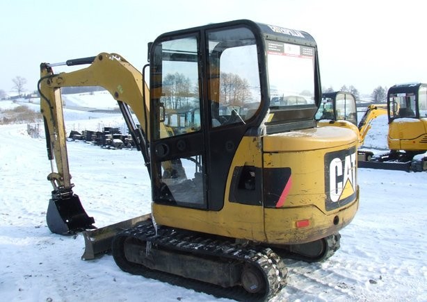 Caterpillar 302.5C - 2007 r. — zdjęcie 2