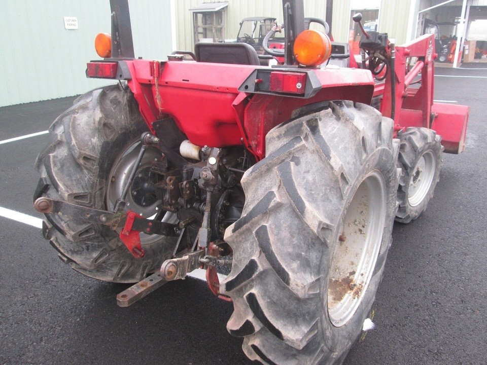 Ciągnik Massey Ferguson II45 — zdjęcie 4