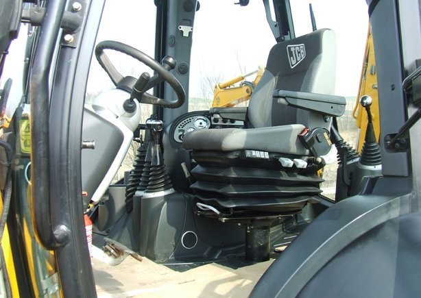 JCB 3CX Contractor z roku 2007/ — zdjęcie 4