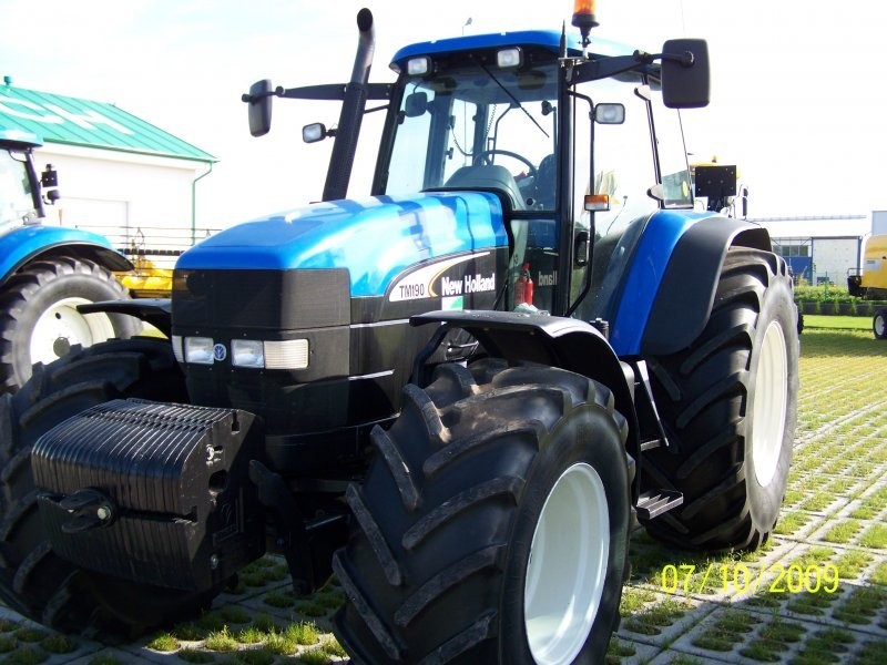 NEW HOLLAND TM 190 — zdjęcie 1