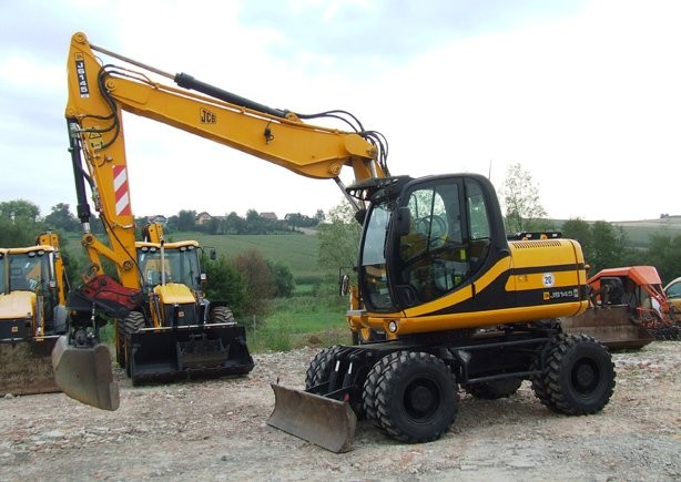 JCB JS 145W koparka kołowa 2009r