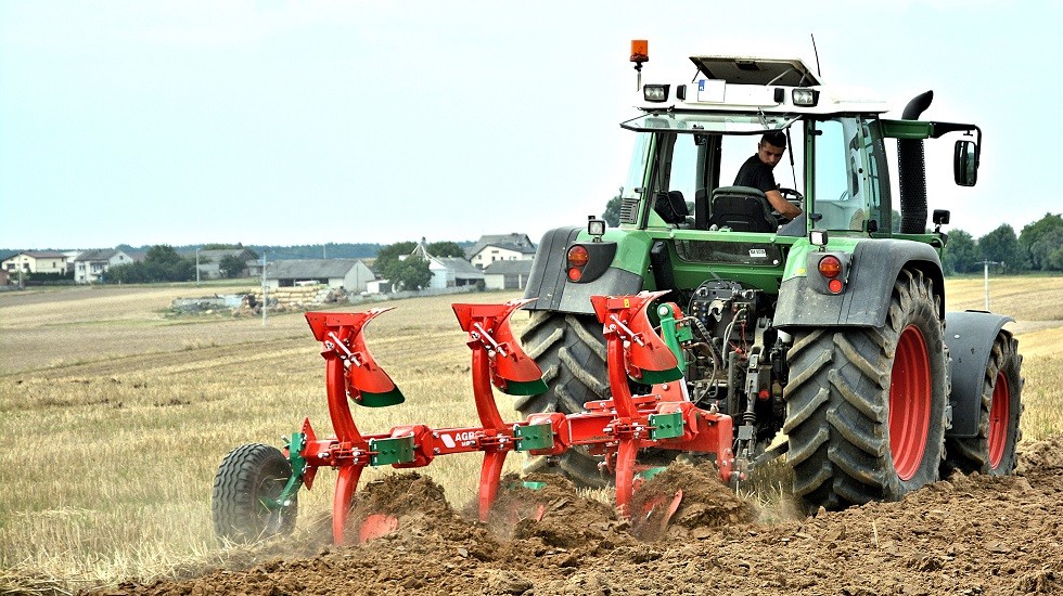 Pług obrotowy obracalny Pługi zabezpieczenie resorowe Agro-Masz — zdjęcie 2
