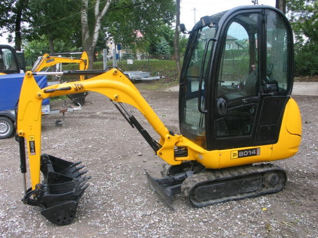 Minikoparka JCB 8014  z 2011 roku - sprzedam — zdjęcie 1