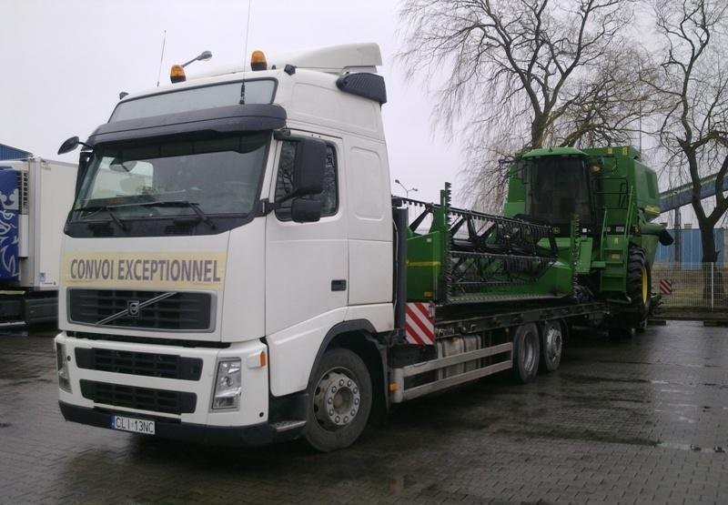 Transport kombajnów zbożowych, lexion, mega, wts — zdjęcie 1