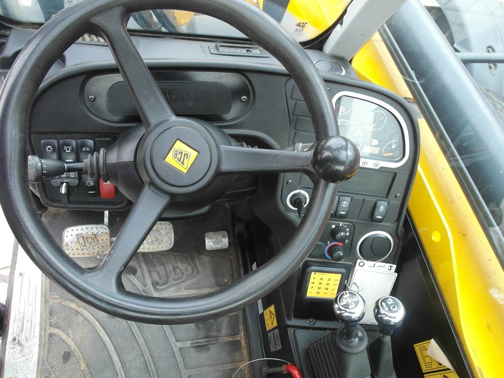 Ładowarka teleskopowa JCB 535-125, 2012r. 1900mtg — zdjęcie 6