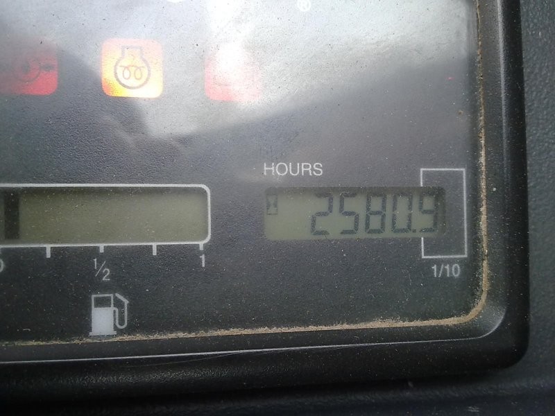 JCB 8052 2006r. — zdjęcie 6