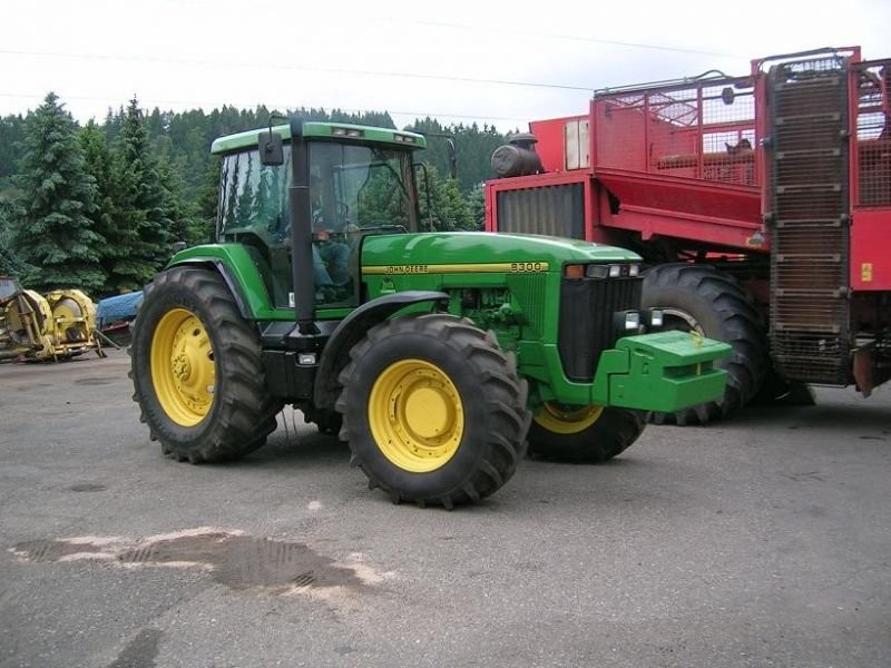 JOHN DEERE 8300 — zdjęcie 2