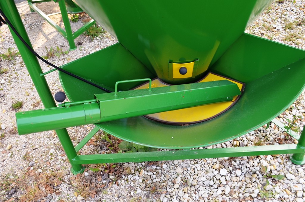 NOWY Mieszalnik pasz M-Rol 2000kg RATY0%  — zdjęcie 5