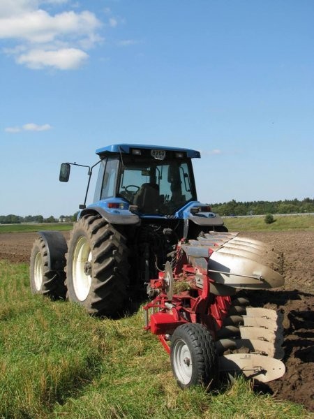 +NEW HOLLAND 8670+ — zdjęcie 3