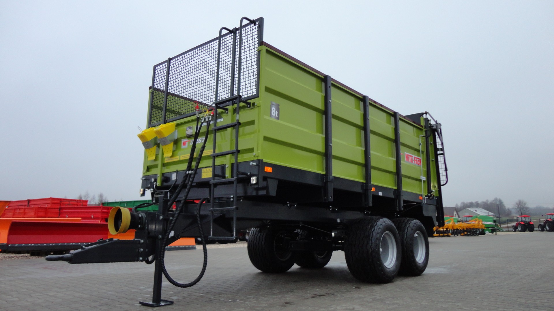 Rozrzutnik obornika N267 Metal-Fach 8t tandem pionowy adapter — zdjęcie 3