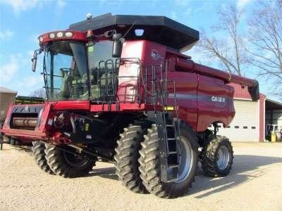 2007 Case IH Combine 8010