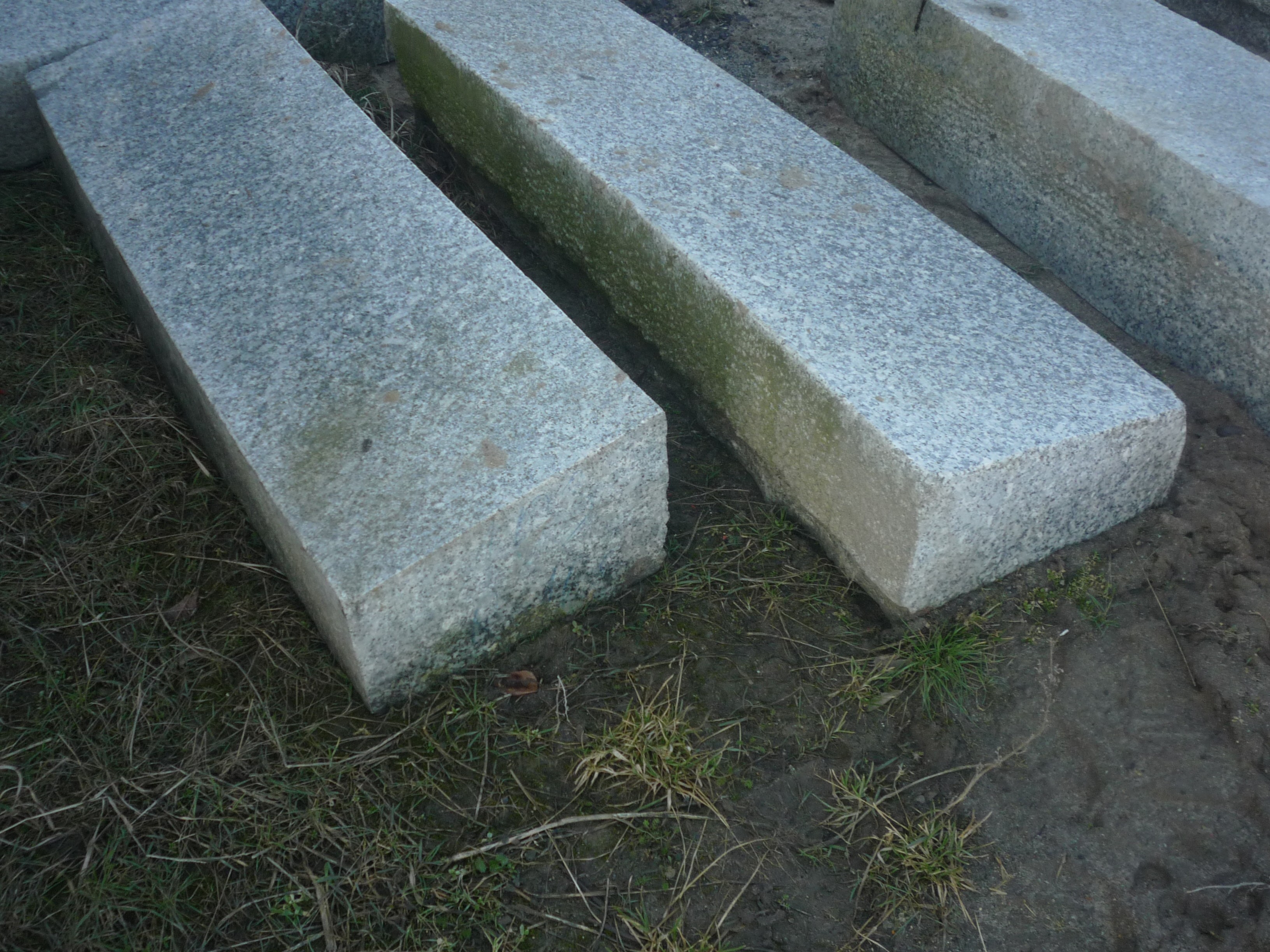 sprzedam krawężniki granitowe — zdjęcie 2