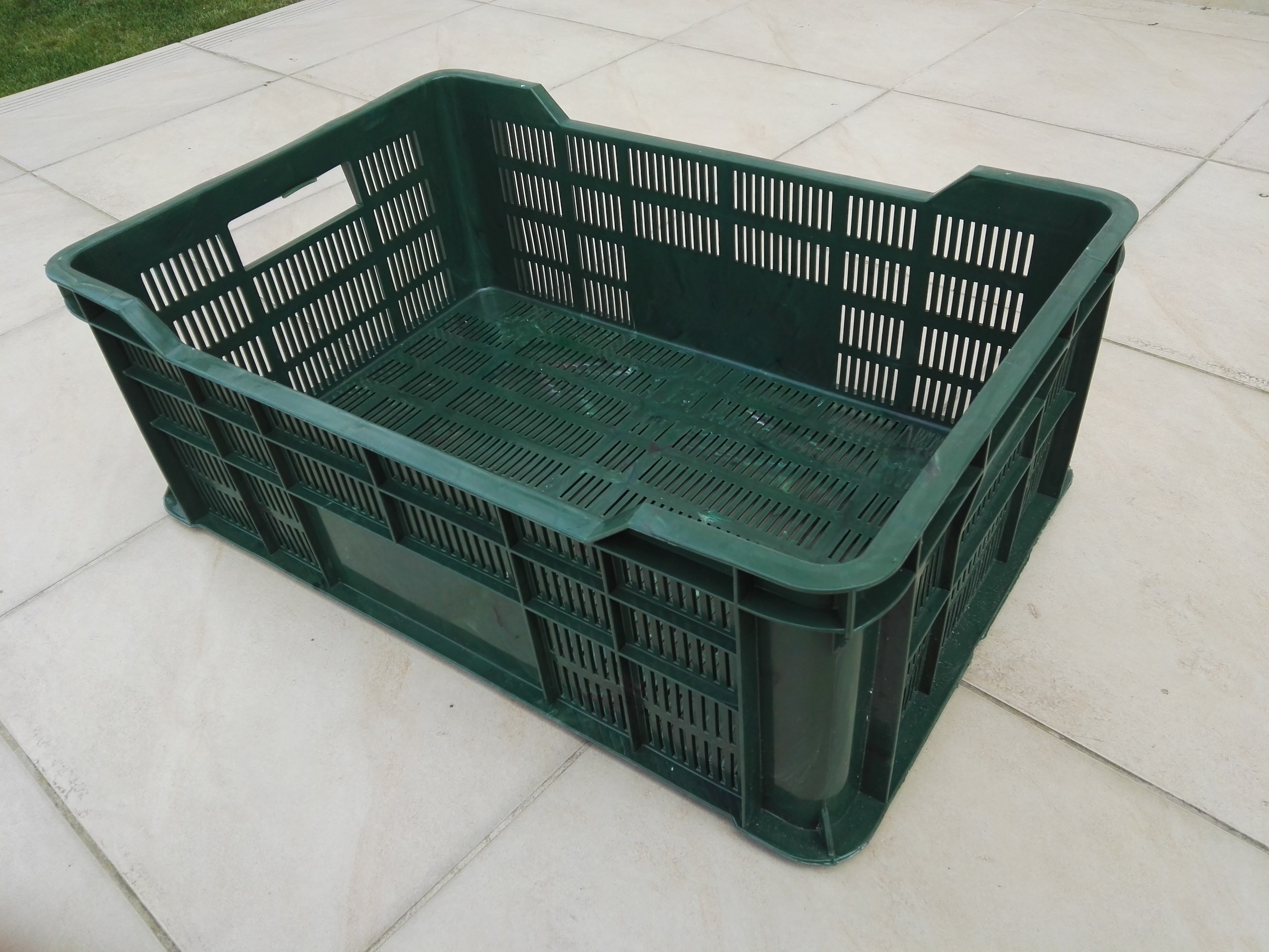 Skrzynki plastikowe na owoce  — zdjęcie 4