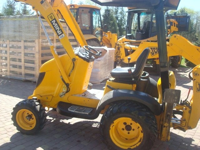 JCB MINI CX --- MINI KOPARKO ŁADOWARKA --- — zdjęcie 2