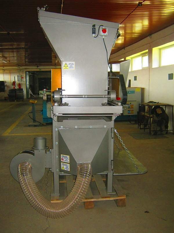 Rozdrabniacz, STRUGARKA  do nieforemnych odpadów 11 kW, HEBLER W-1 — zdjęcie 5