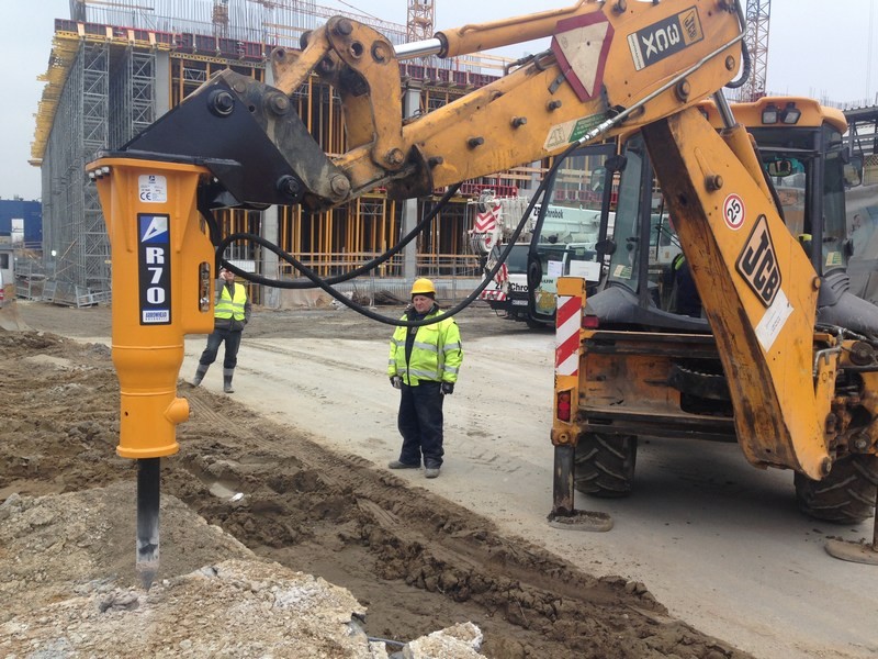 Młot hydrauliczny do koparko-ładowarki JCB 3CX CAT 428 CASE 580 — zdjęcie 5