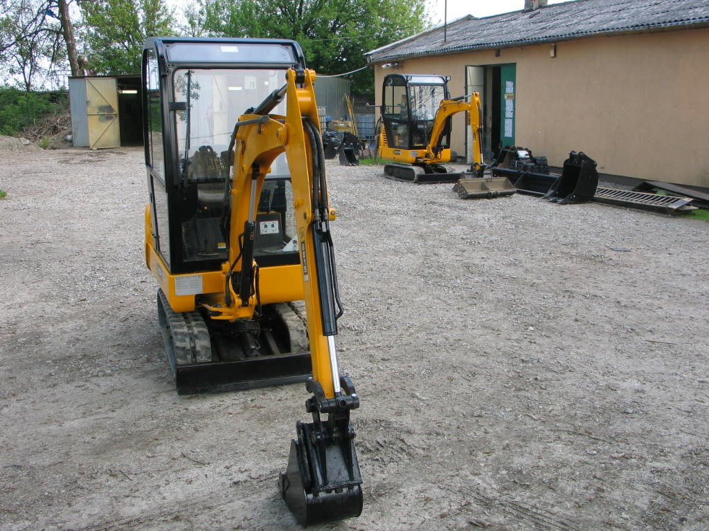 Minikoparka JCB 8015 - 2002 rok - stan idealny — zdjęcie 5