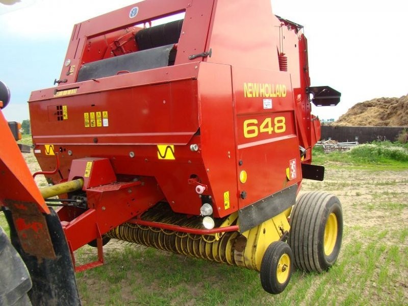 Prasa rolująca New Holland 648 — zdjęcie 1