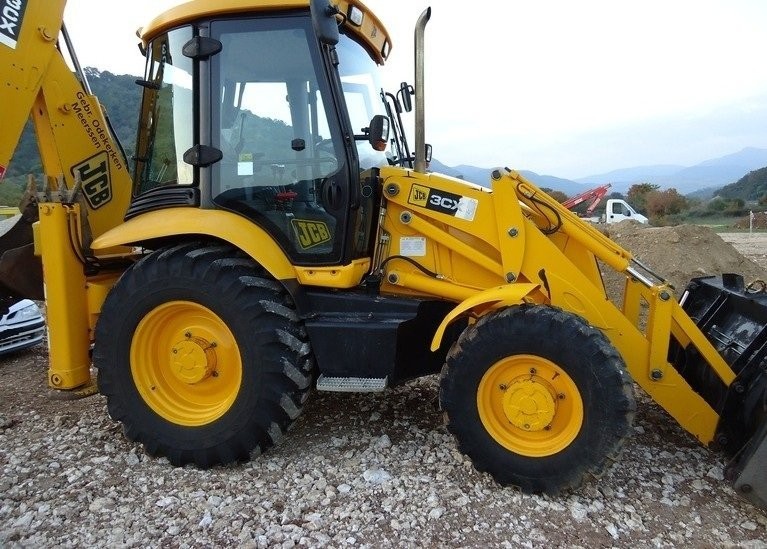 JCB 3CX Koparko ladowarki — zdjęcie 4