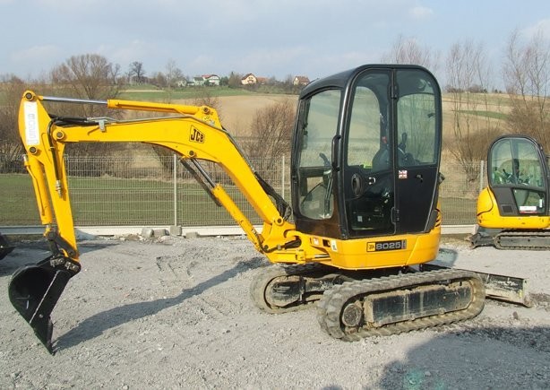 JCB 8025 ZTS  rok 2007- www.denison.com.pl