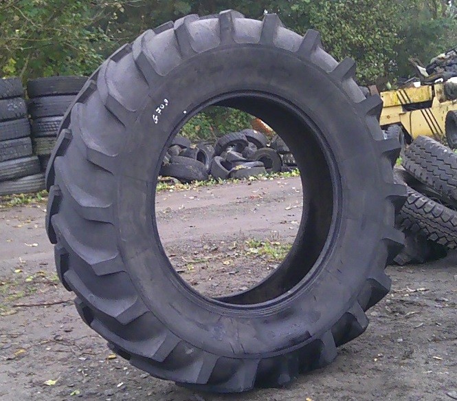 (G709) Opona 20.8 R38  Barum — zdjęcie 2
