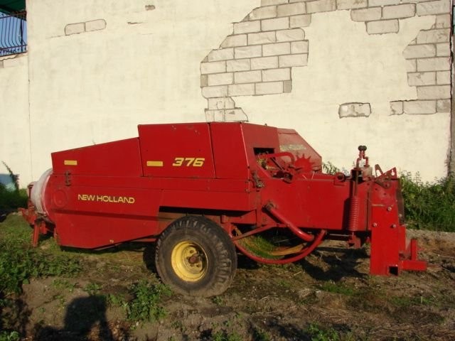 PRASA KOSTKUJĄCA NEW HOLLAND 376 — zdjęcie 1