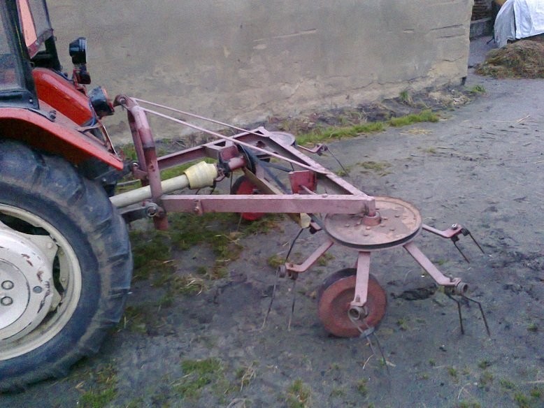 Sprzedam Przetrząsacz karuzelowy z przekaźnikiem — zdjęcie 1