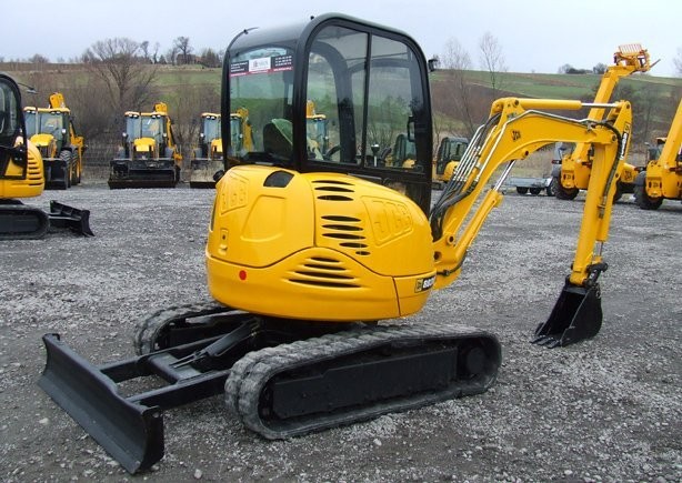 JCB 8030 ZTS - 2007 r. — zdjęcie 2