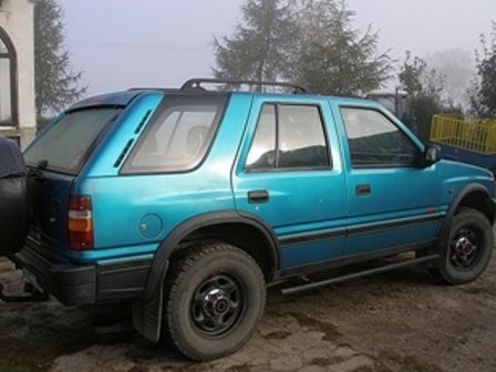 Terenowy Opel Frontera 4x4,  LPG na gwarancji — zdjęcie 4