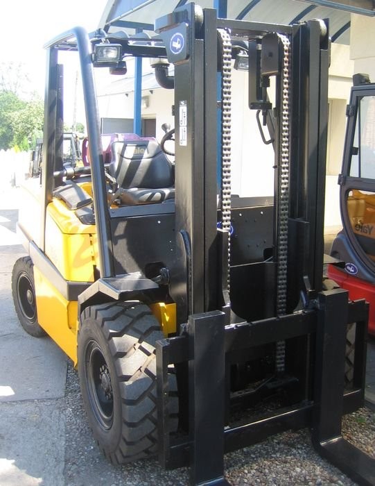 Wózek widłowy YALE GLP55MJ 02 5.5T LPG automat UDT — zdjęcie 3