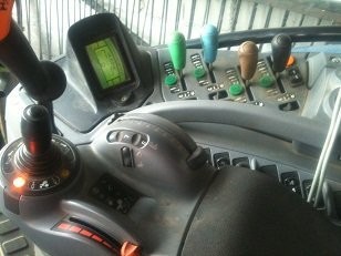 NEW HOLLAND 8060 — zdjęcie 2