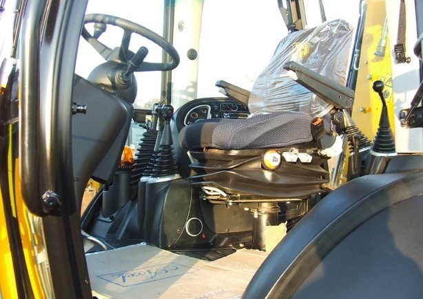 koparko ładowarka JCB 4CX Sitemaster ECO- demo — zdjęcie 4