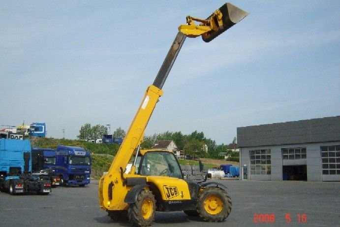 ŁADOWARKA TELESKOPOWA JCB 540-70. UDŹWIG 4 T. KLIMA + ŁYŻKA — zdjęcie 1
