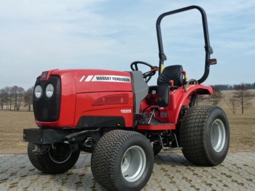 2008 MASSEY FERGUSON MF 1529