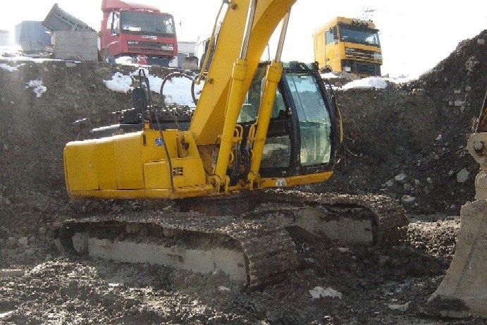 SUPER OKAZJA ! - Koparka gąsienicowa JCB JS 220 — zdjęcie 2