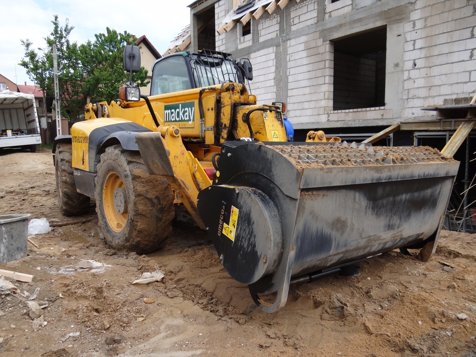 Mieszalnik ( łyżka ) do betonu do ładowarki teleskopowej Manitou, JCB — zdjęcie 3