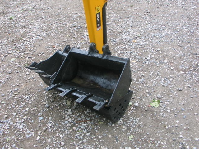 Minikoparka JCB 8014  z 2011 roku - sprzedam — zdjęcie 4