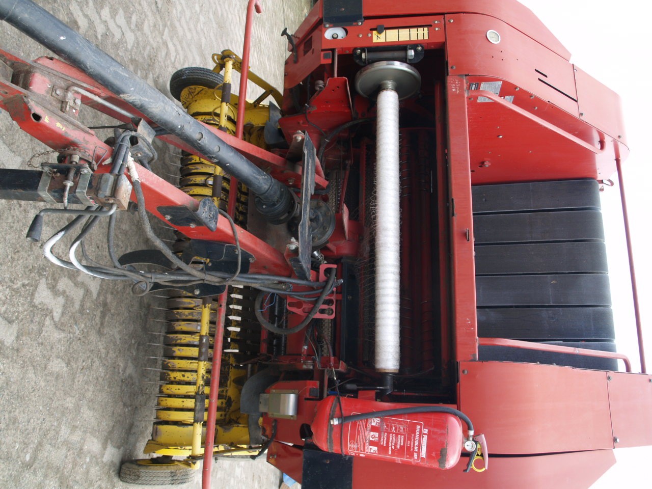 Sprzedam  New Holland BR 750 — zdjęcie 3