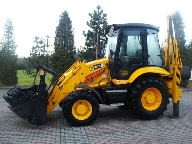JCB 3CX  CONTRACTOR 2004 ROK - 5 ŁYŻEK — zdjęcie 1