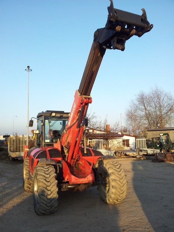 KOPARKO-ŁADOWARKA TELESKOPOWA MANITOU MLB 625 T — zdjęcie 5