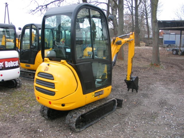 JCB 8016 z 2011 roku, 2 sztuki — zdjęcie 2