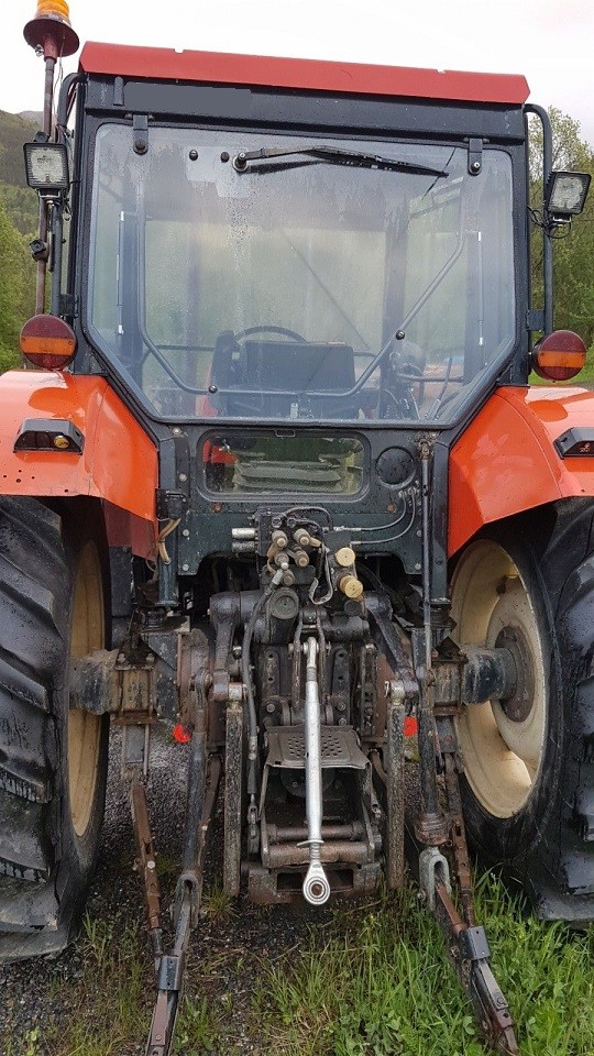 Ciągnik Zetor 8540 - 450 Q + ładowacz czołowy — zdjęcie 2