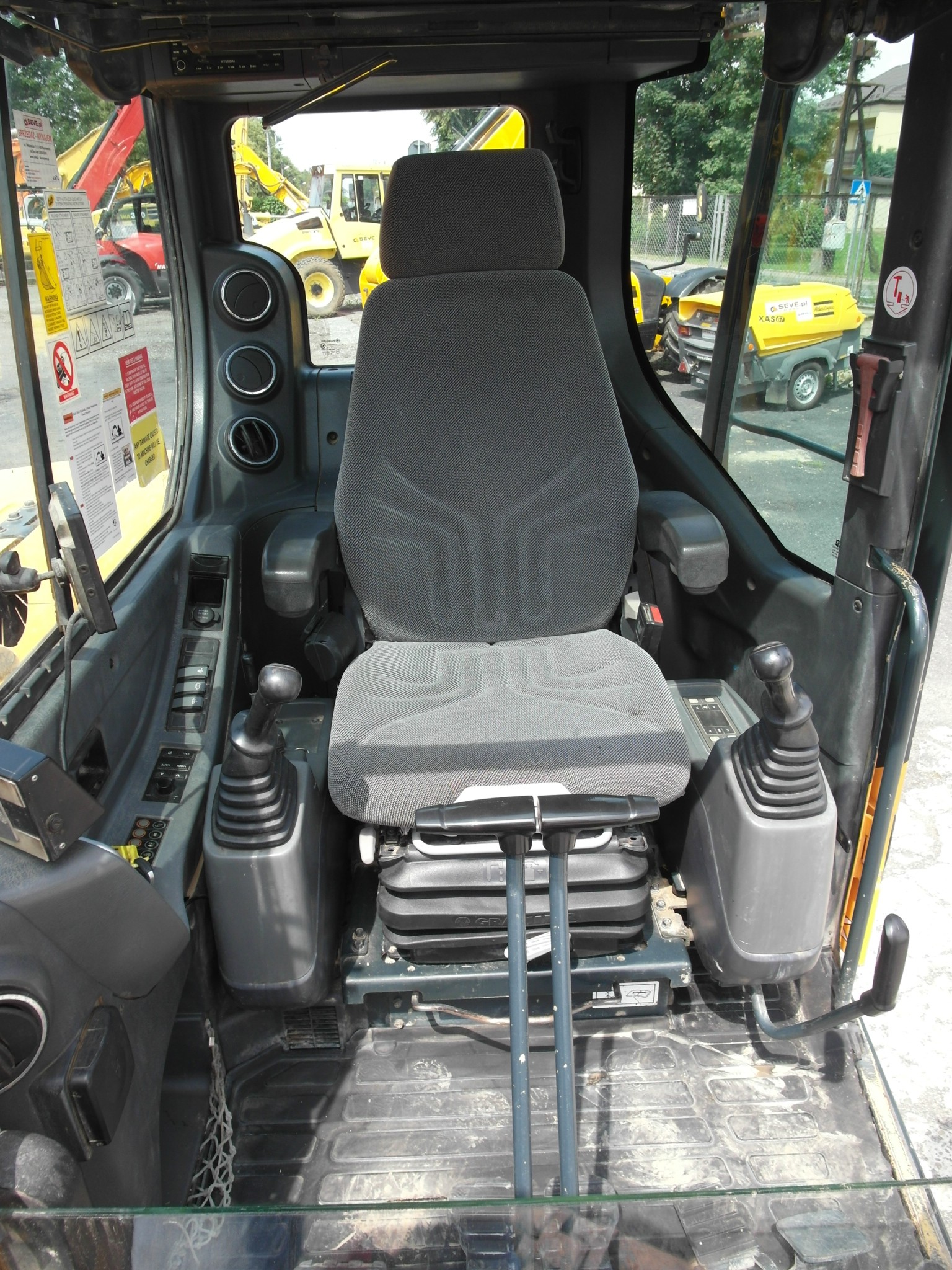 Minikoparka HYUNDAI ROBEX 80CR9 2011rok 8250kg — zdjęcie 5