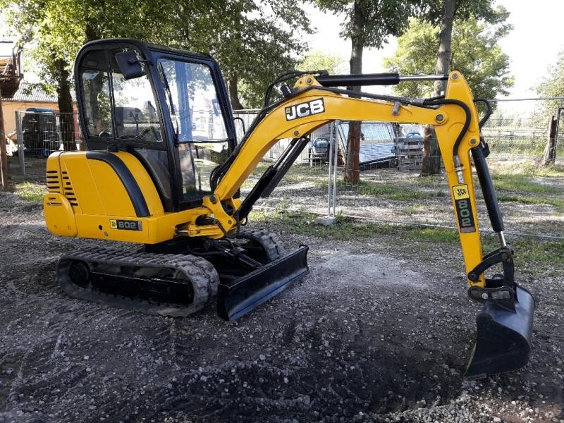 Sprzedam JCB 802 z 2004 roku — zdjęcie 1