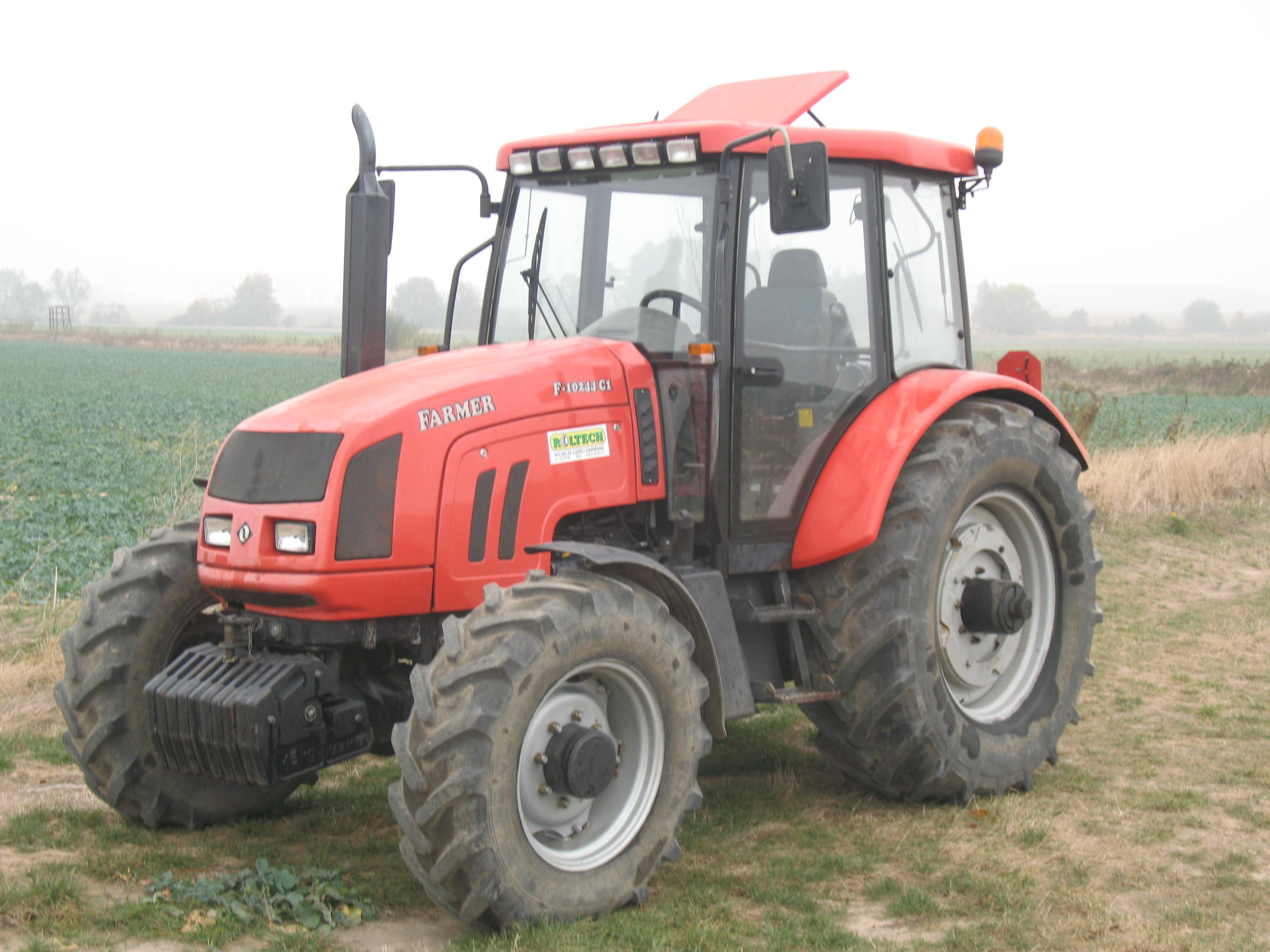 Sprzedam ciągnik Farmer 10244C1 — zdjęcie 4