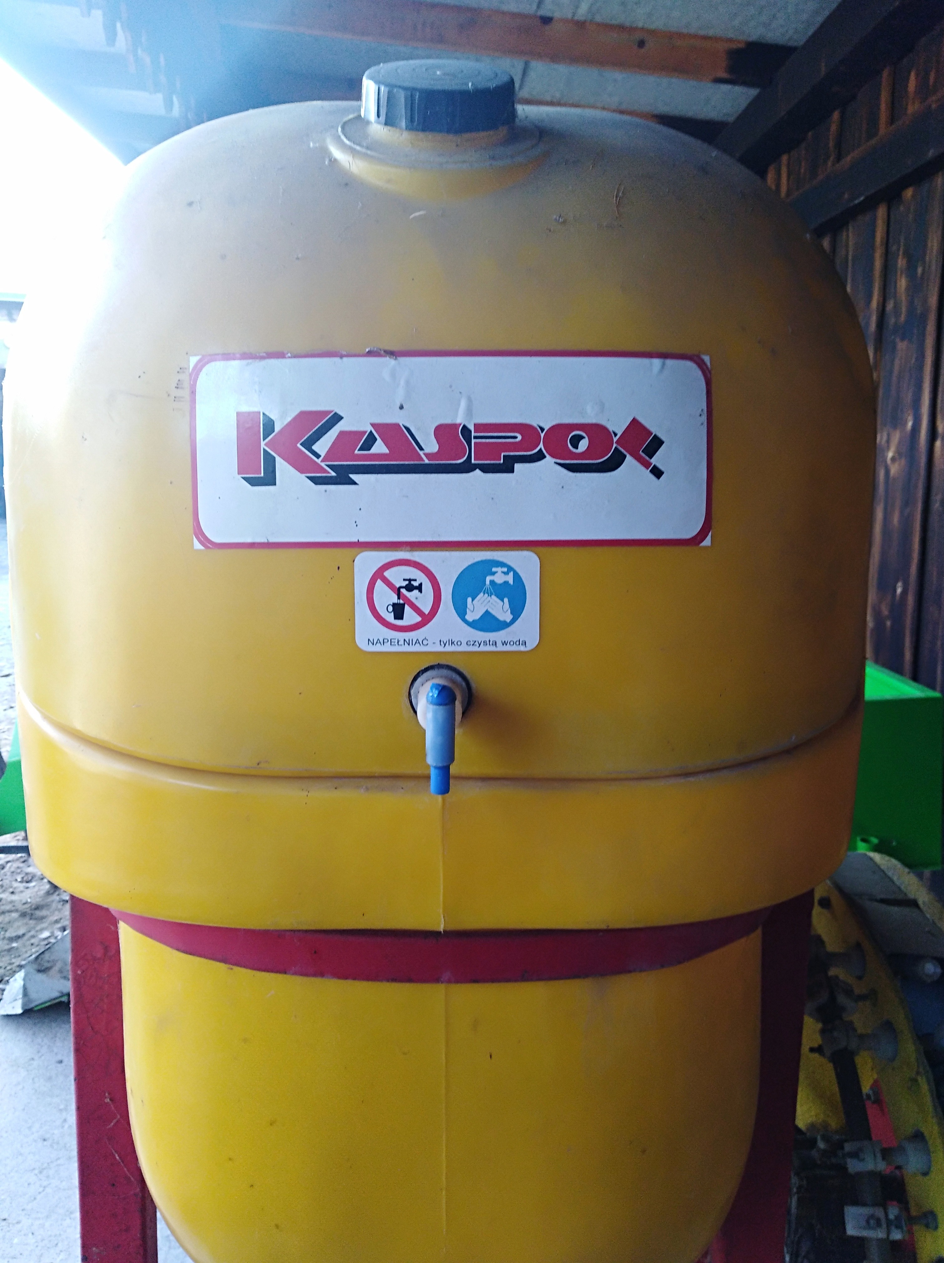 Opryskiwacz sadowniczy 400 l — zdjęcie 5