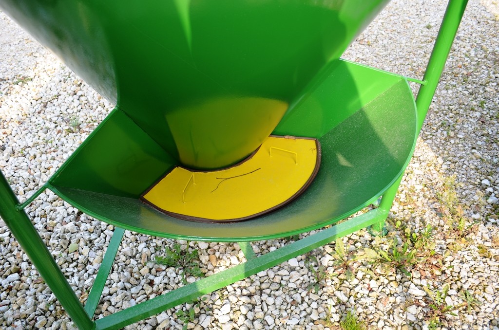 Mieszalnik pasz M-rol 750kg PROMOCJA! DO WYCZEPRANIA ZAPASÓW! — zdjęcie 1