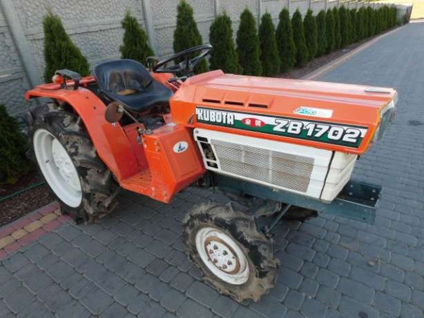 Kubota B1702 17KM 4x4 mini traktor super stan Iseki Yanmar Hinomoto — zdjęcie 1