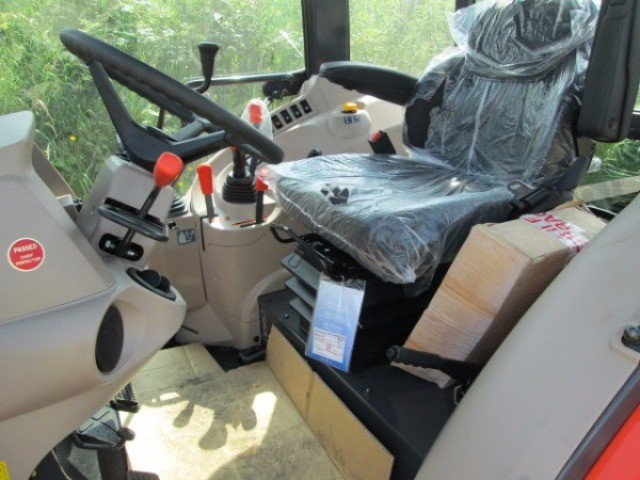 Kubota M8540 — zdjęcie 2