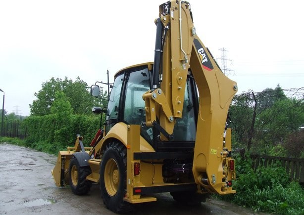 Koparko Ładowarka CAT 428E z roku 2010- NOWA — zdjęcie 2